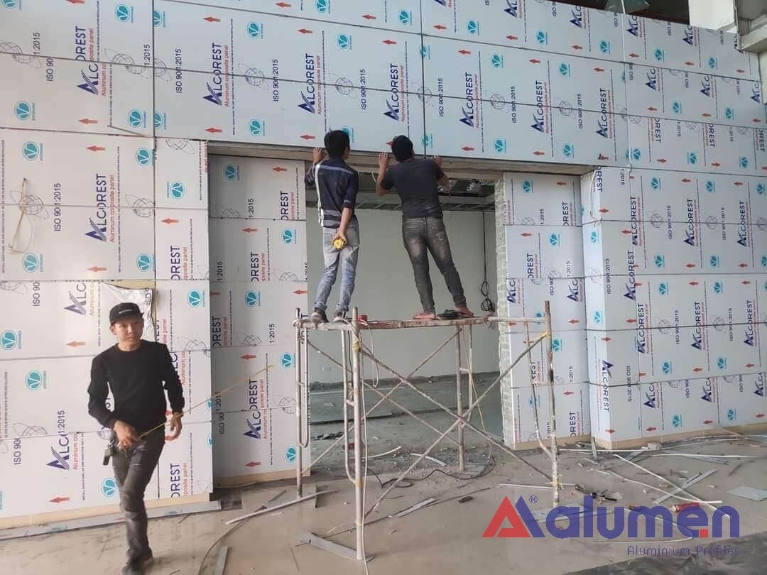 Bảo dưỡng và vệ sinh tấm aluminium ngoài trời