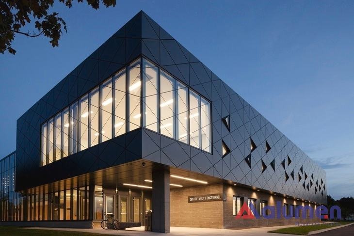 Ứng dụng của tấm aluminium ngoài trời trong các công trình kiến trúc