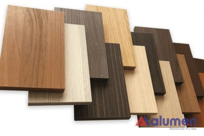 Kiểm tra chất lượng tấm aluminium vân gỗ
