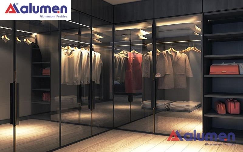 Mẫu tủ áo cánh kính từ Alumen