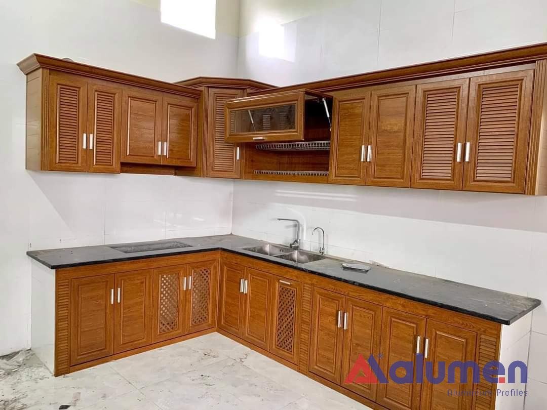 Tủ bếp nhôm hệ 55 vân gỗ